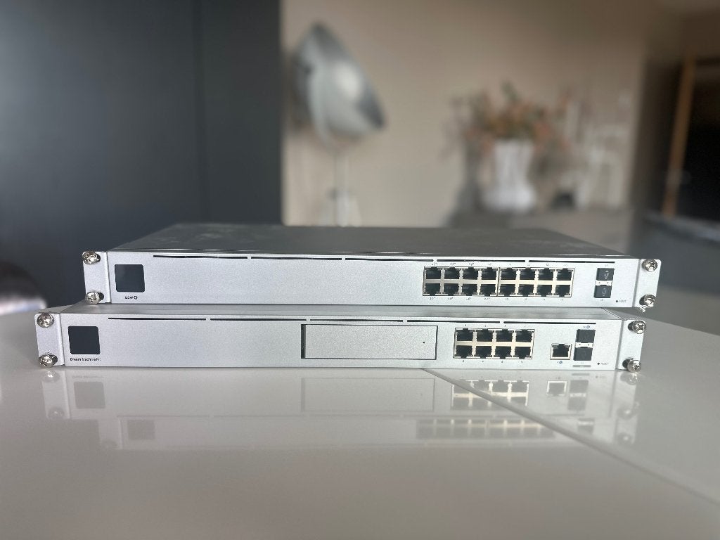 Ubiquiti UniFi Switch 16 PoE (USW-16-PoE Gen2), Ophalen of Verzenden, Gebruikt