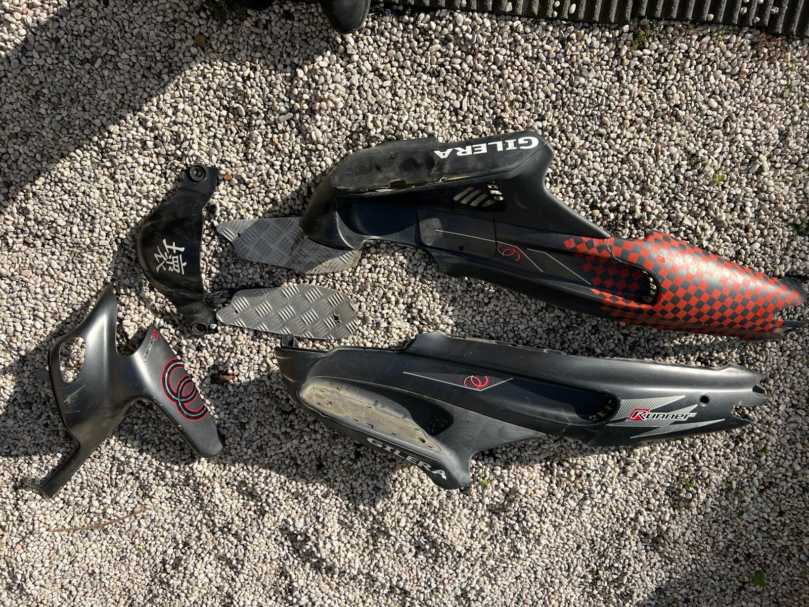 Gilera Runner Kappenset Carbon Opaco Origineel, Ophalen, Zo goed als nieuw, Kap