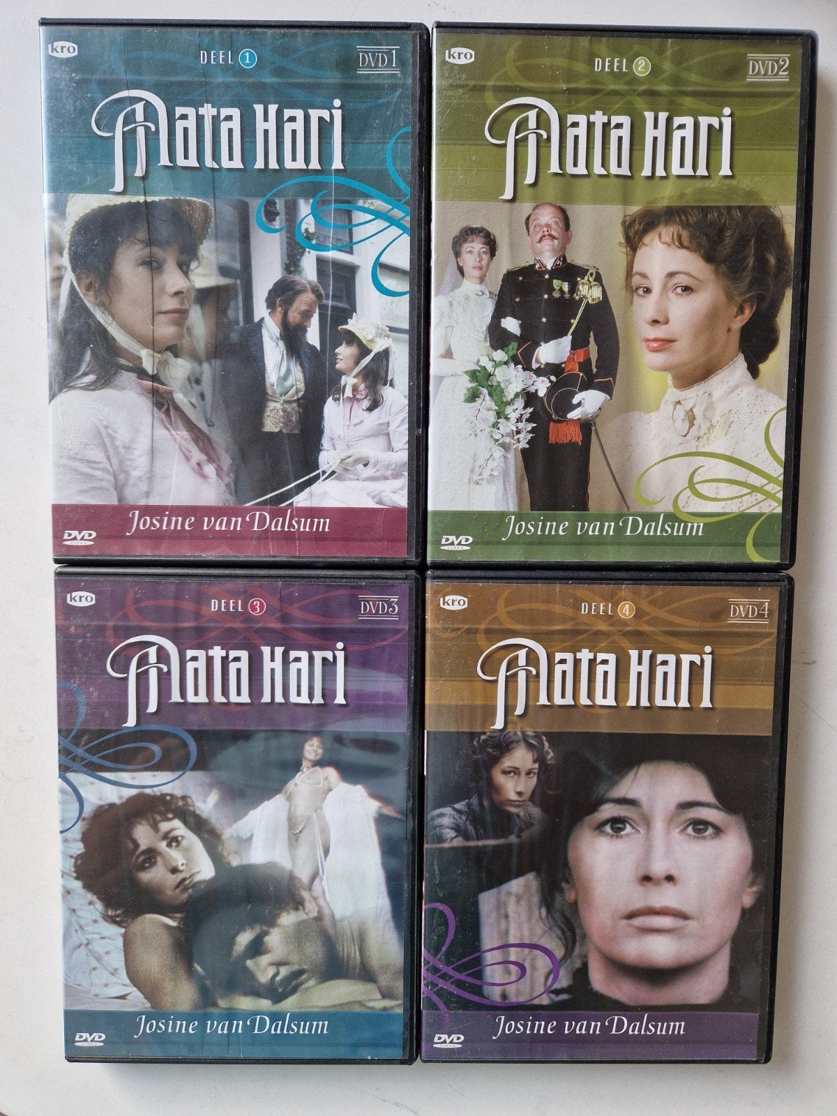 Mata Hari - Complete Serie (4 DVD's) met Josine van Dalsum, Gebruikt, Nederlands, Vanaf 12 jaar, Inclusief doosje