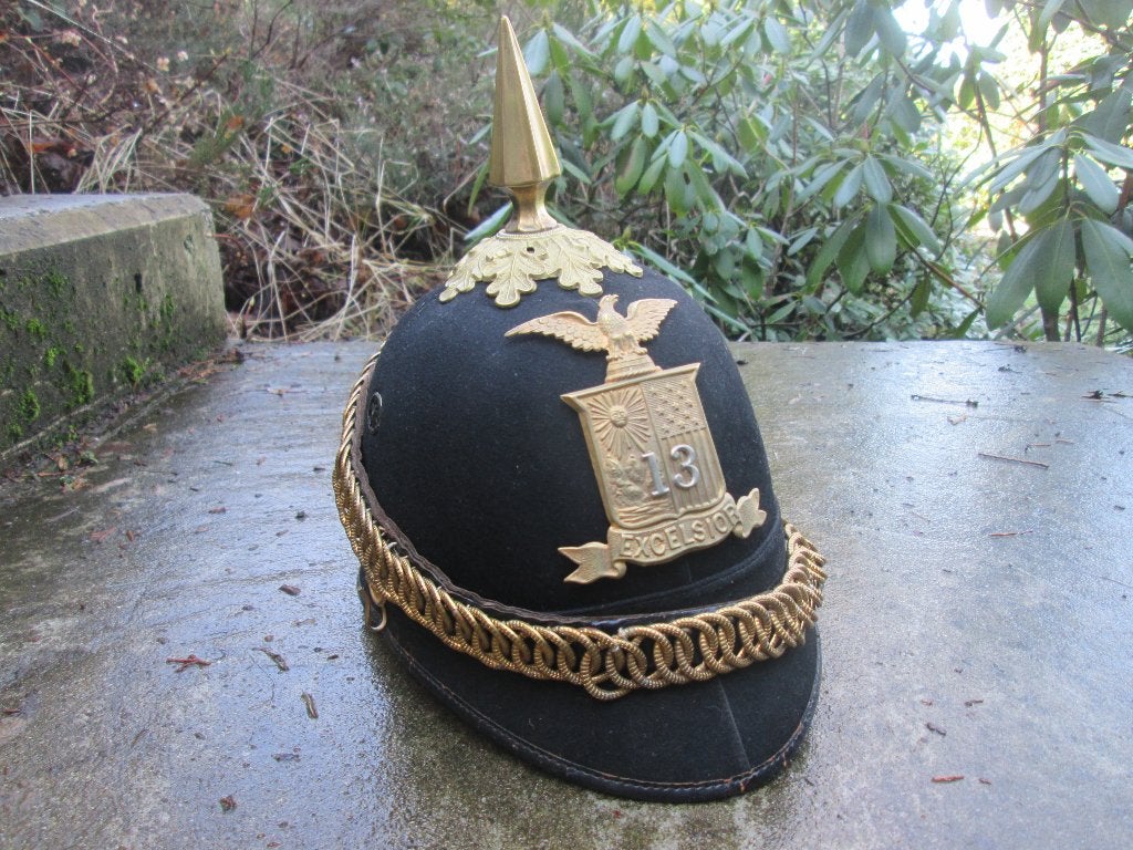 US pinhelm M1860 New York National Guard Excelsior Brigade, Ophalen of Verzenden, Landmacht, Nederland, Embleem of Badge