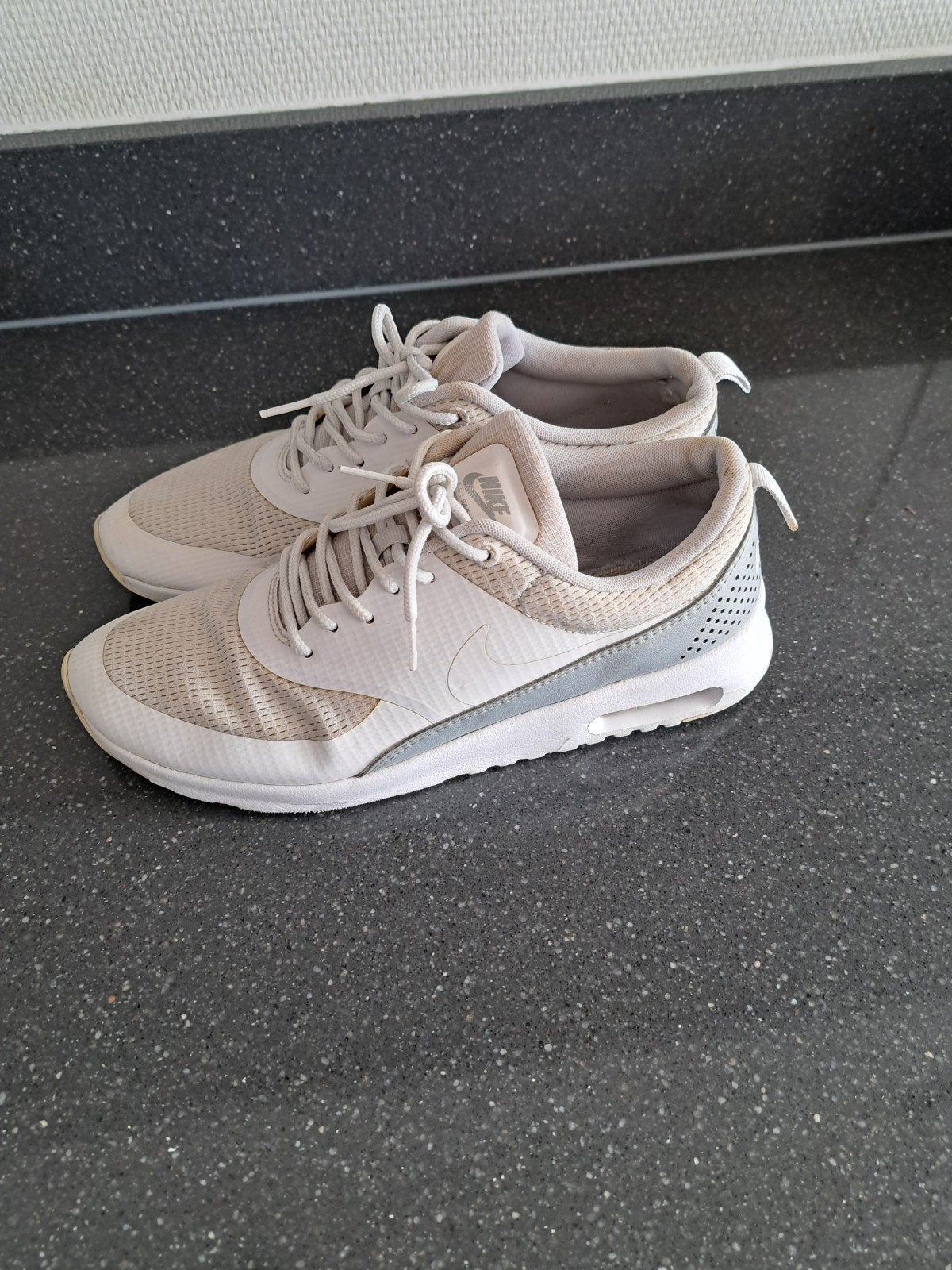 Nike air Thea maat 42, Verzenden, Gedragen, Sneakers of Gympen