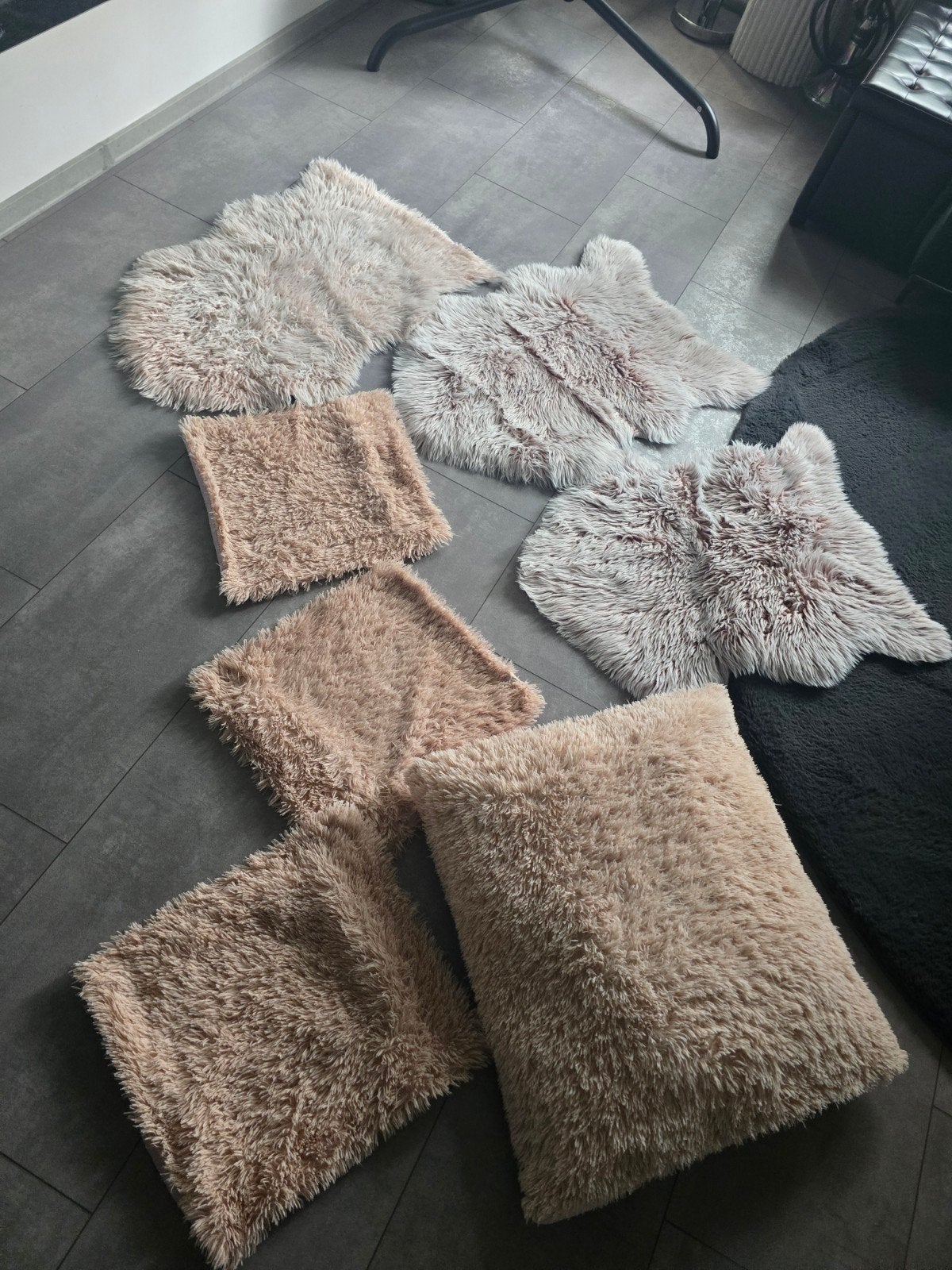 Peach kussen set: 1 groot kussen, 3 kussenhoezen, 3 vachten, Ophalen, Gebruikt, Inclusief binnenkussen, Vierkant