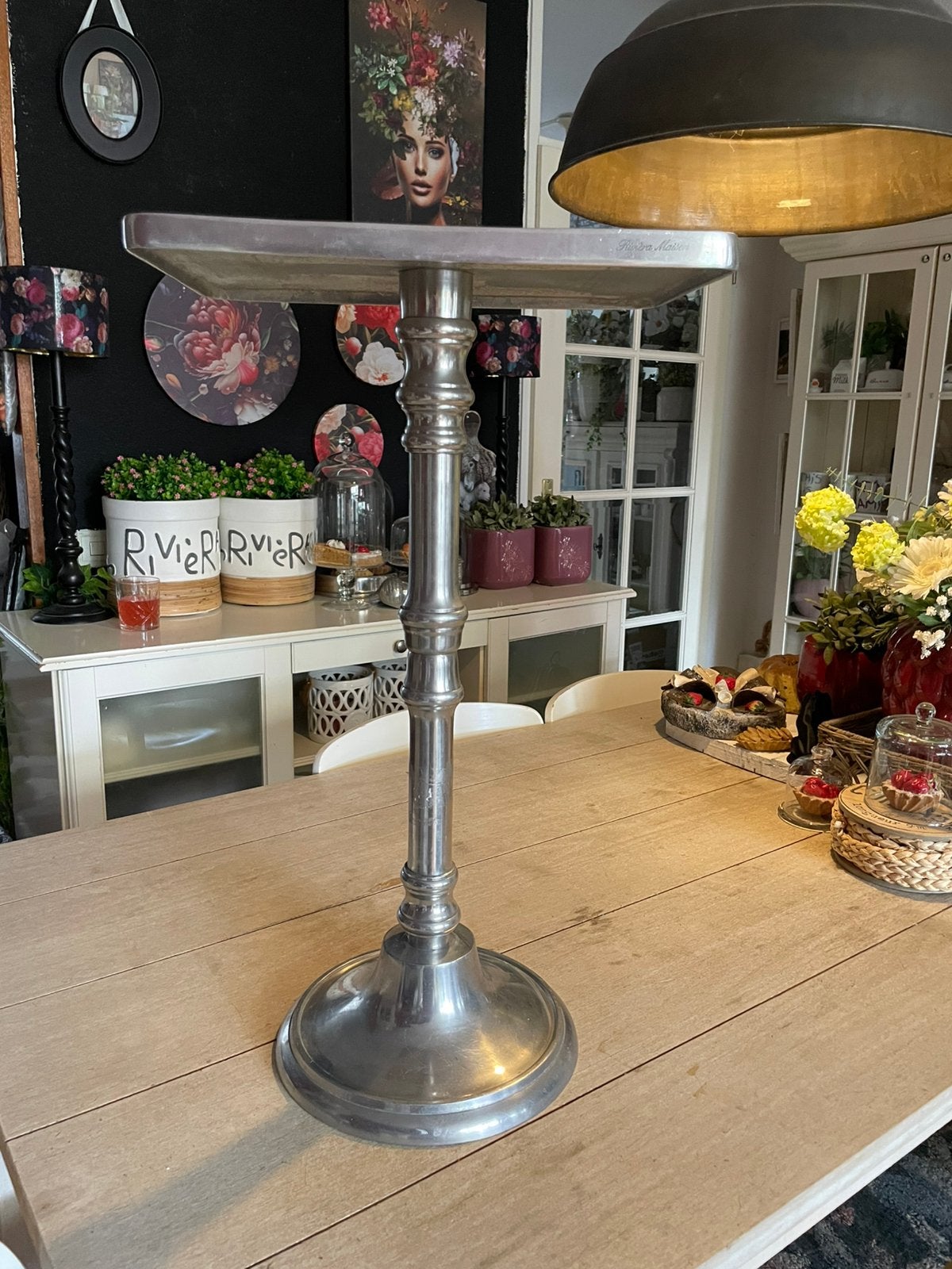 Riviera maison tafel, Ophalen, Zo goed als nieuw