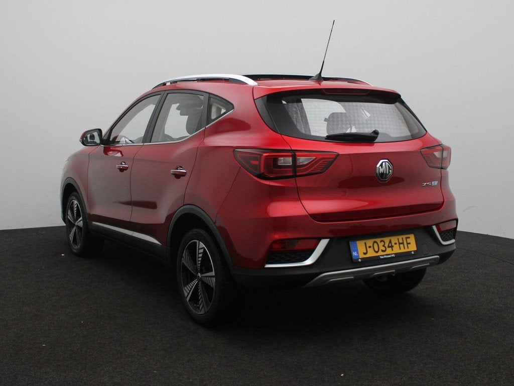 MG ZS EV Luxury 45 kWh | Navi | Leder | Panoramadak | Camera, Auto's, MG, Gebruikt, 143 pk, ZS, 1507 kg