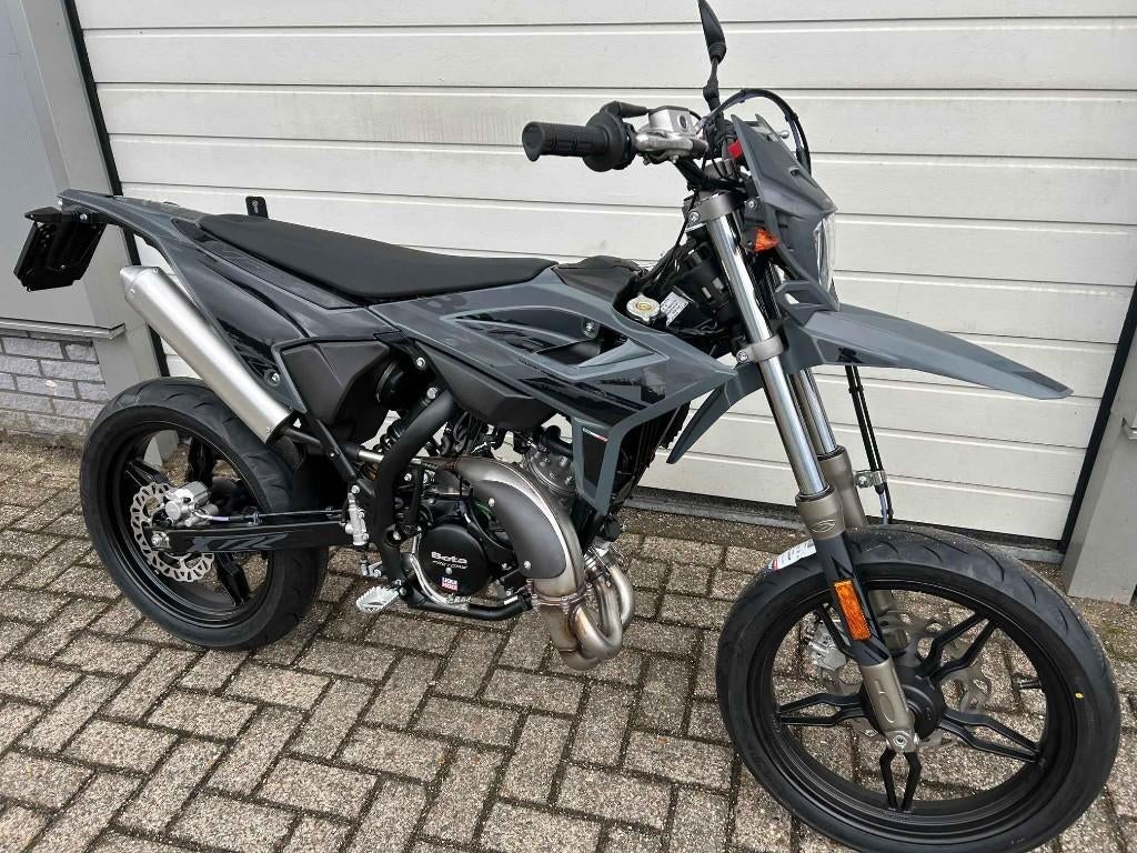 Beta RR 2T 50 X Special Edition E5+ |  2 jaar garantie!, Fietsen en Brommers, Brommers | Derbi, Nieuw, Ophalen of Verzenden