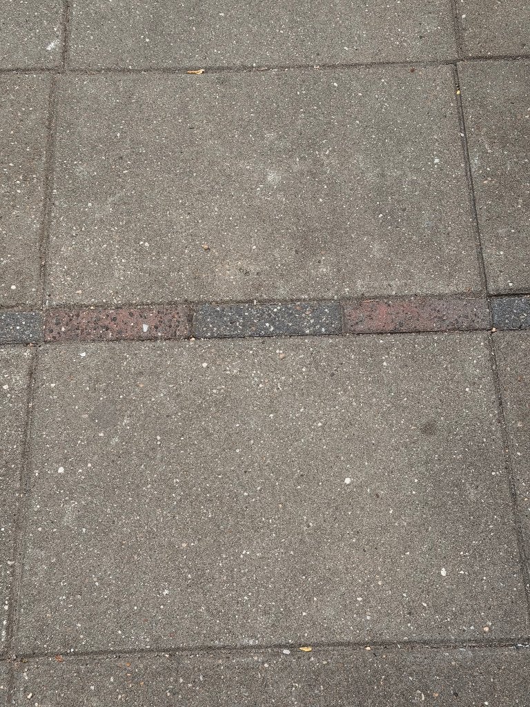 Gratis af te halen betontegels 40x60 cm – ca. 30 m², Tuin en Terras, Tegels en Klinkers, Ophalen, Gebruikt, 10 m² of meer, Beton