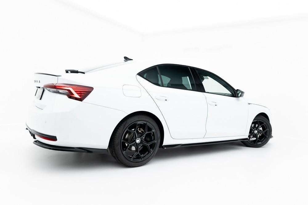 Voorlip spoiler sideskirt diffuser - Octavia Sportline 24+, Ophalen of Verzenden