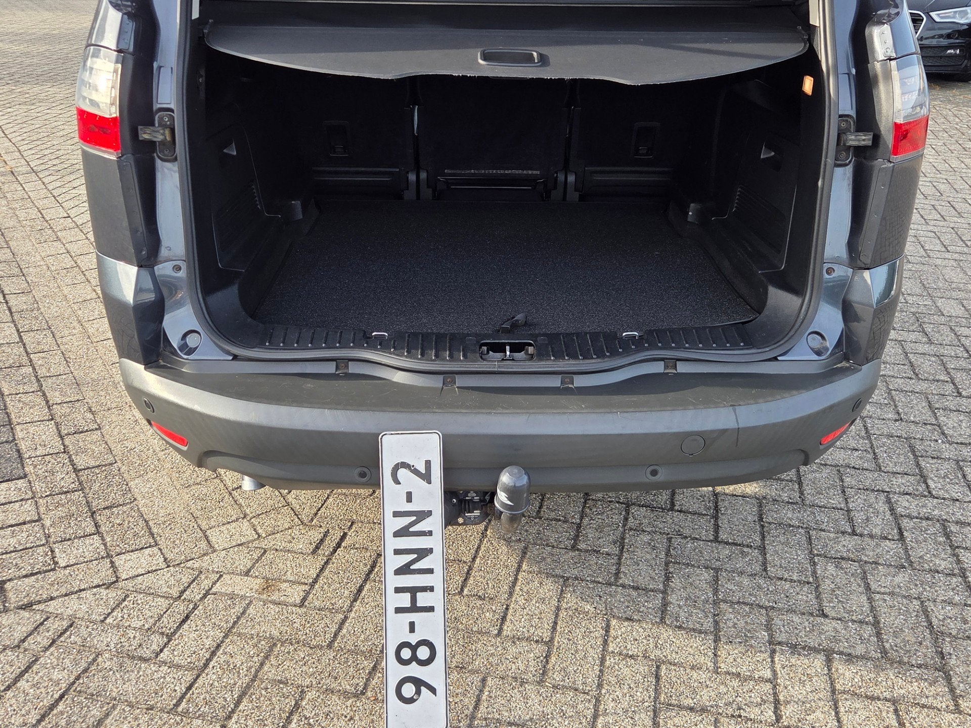 Ford S-Max 2.0-16V/trekhaak/cruis control/appelcarplay, Dealer onderhouden, Gebruikt, 1505 kg, Leder en Stof