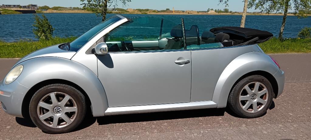 Volkswagen Beetle (Kever) 1.6 Cabriolet 75KW 2007 Grijs, Auto's, Stof, Cabriolet, 1375 kg, Handgeschakeld