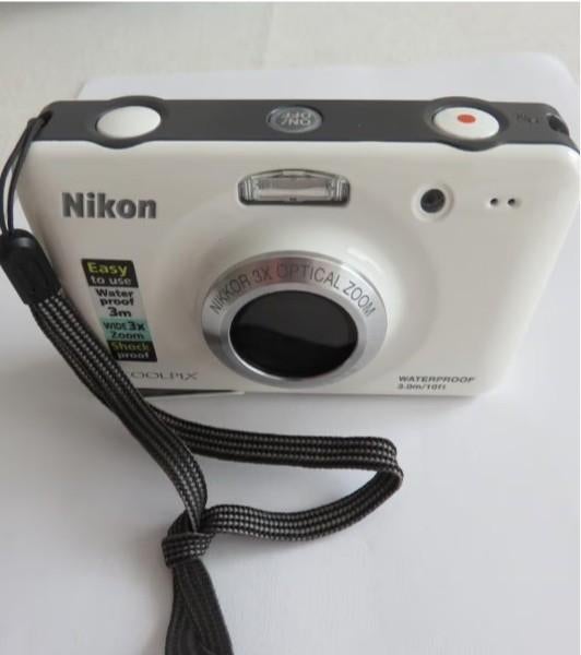 Nikon Coolpix S30 Features 10 megapixel sensor 3x optical, Audio, Tv en Foto, Fotocamera's Digitaal, Gebruikt, Nikon, Verzenden