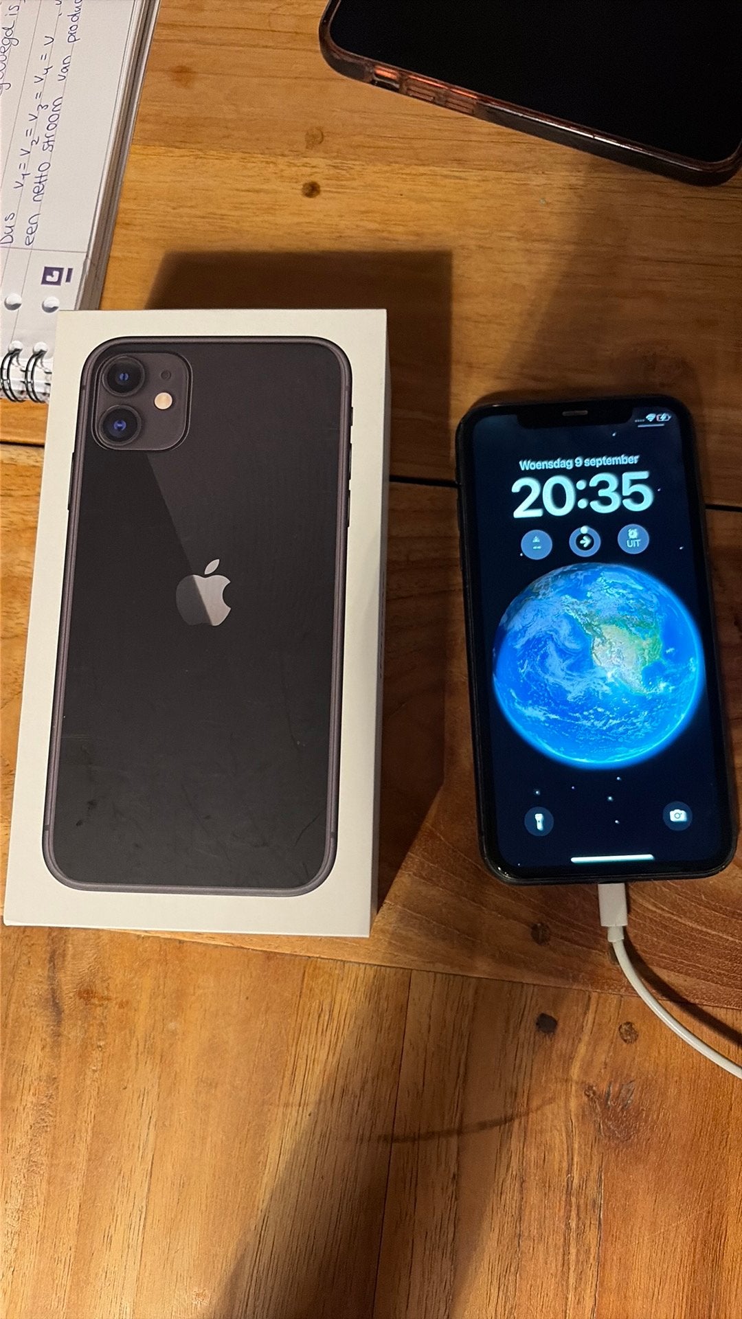Iphone 11 zwart, 128 GB, 75 %, Zwart, Zo goed als nieuw