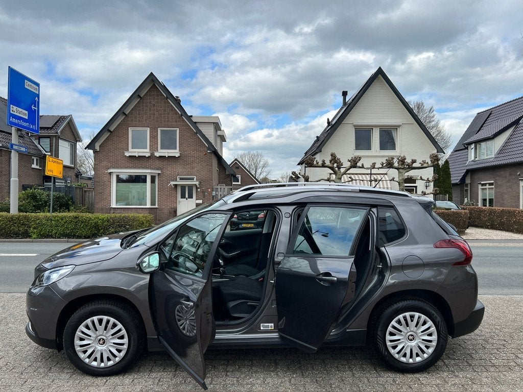 Peugeot 2008 1.2 PureTech Active AUTOMAAT NL-AUTO-NAP., Stof, 1199 cc, 610 kg, 49 €/maand