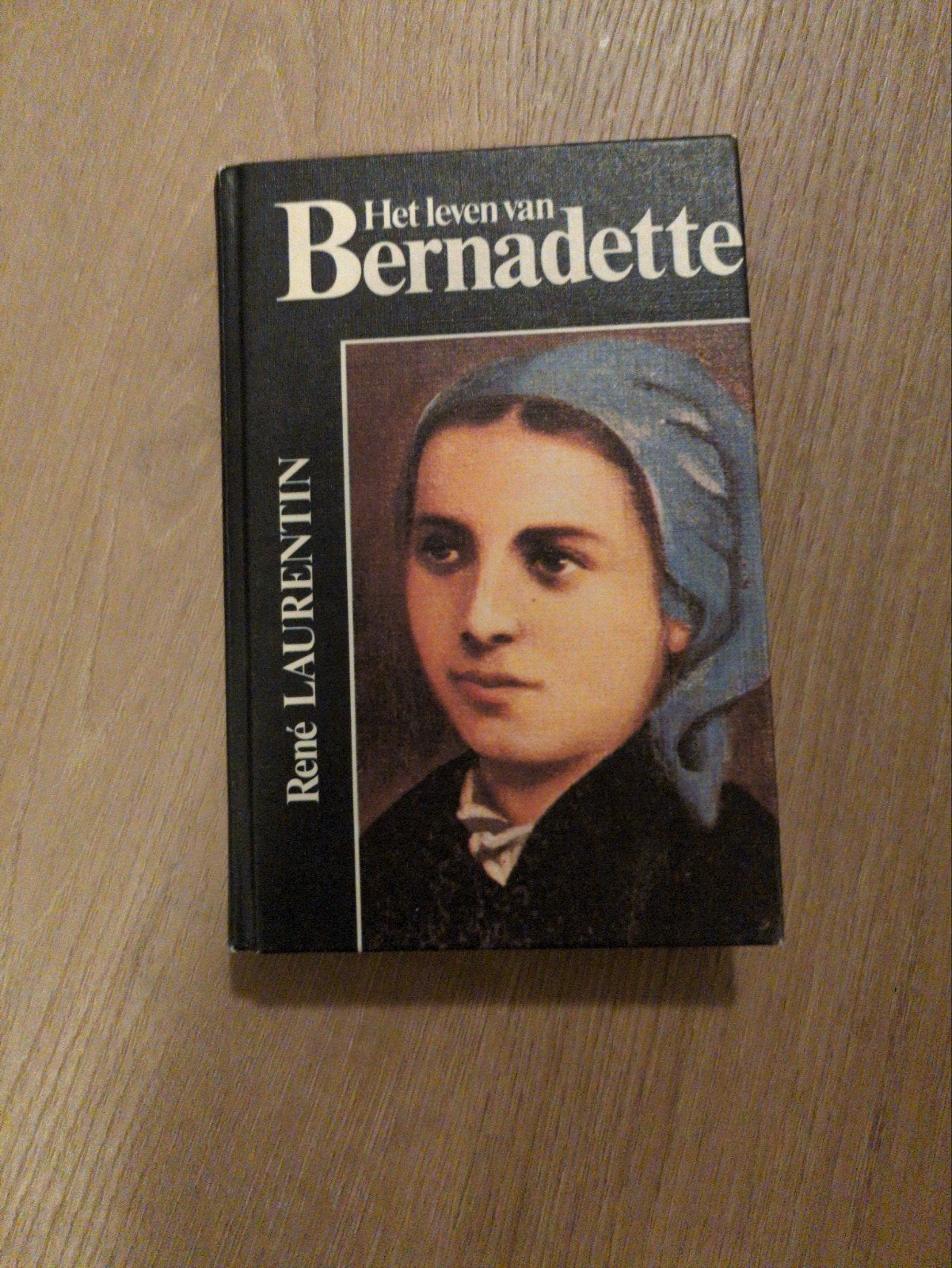 Het leven van Bernadette - René Laurentin, Boeken, Ophalen of Verzenden, Gelezen, René Laurentin, Christendom | Katholiek