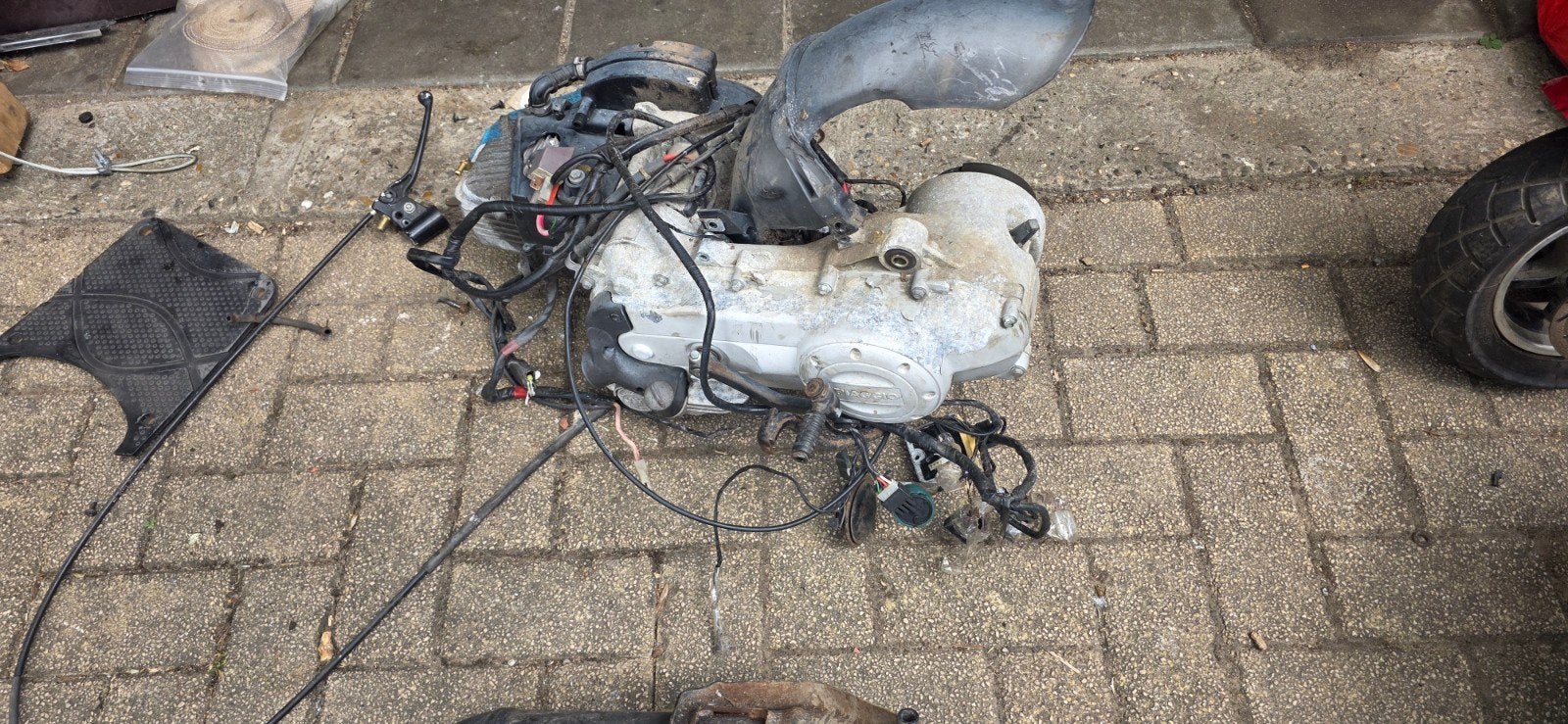 Zip 4T onderstel met gasdichte uitlaat, Fietsen en Brommers, Brommeronderdelen | Scooters, Ophalen, Gebruikt, Blok, Piaggio
