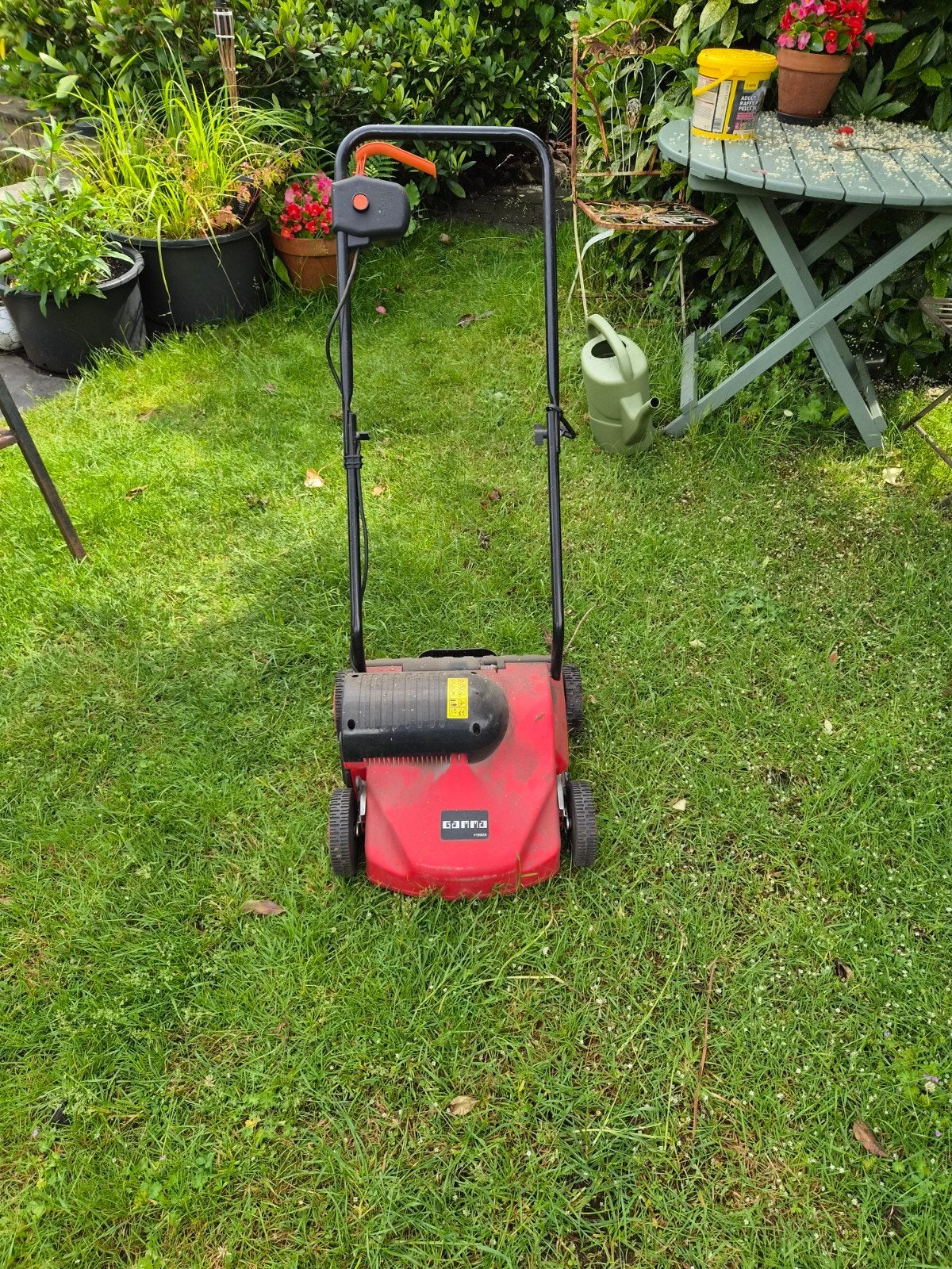 Verticuteermachine (elektrisch) werkt nog prima., Ophalen, Gebruikt