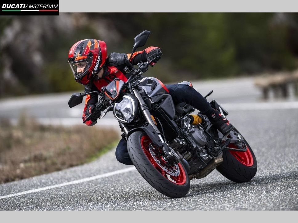 DUCATI MONSTER (bj 2026) 0 km, Motoren, DUCATI, 2 cilinders, 890 cc, Motorrijbewijs A