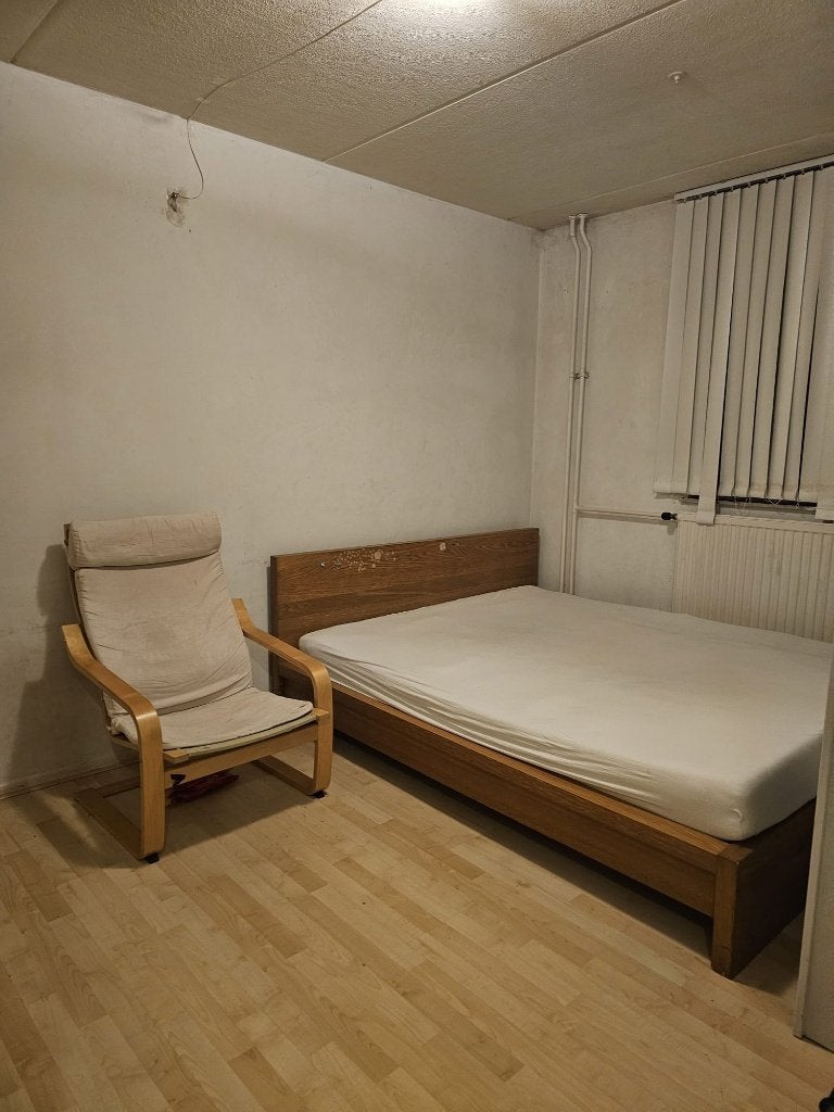 Ikea malam bed and matrss, Ophalen, Gebruikt, Bruin, Tweepersoons