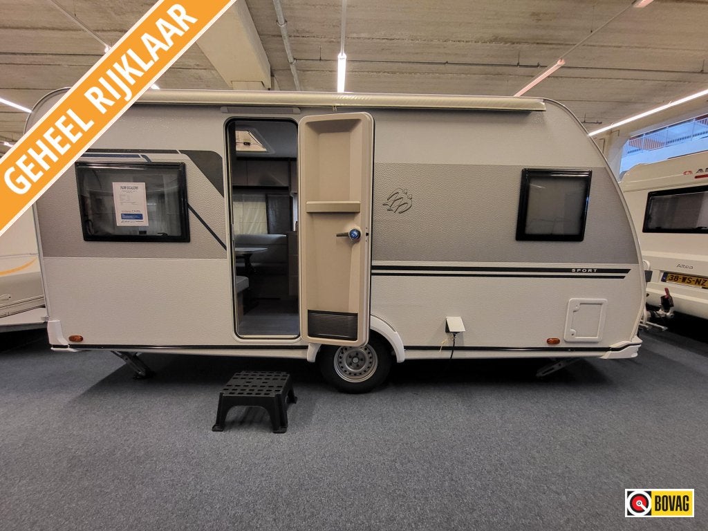 Knaus Sport 450 FU; nieuwstaat, Caravans en Kamperen, Caravans, Schokbreker, Rondzit, Bedrijf, Overige typen