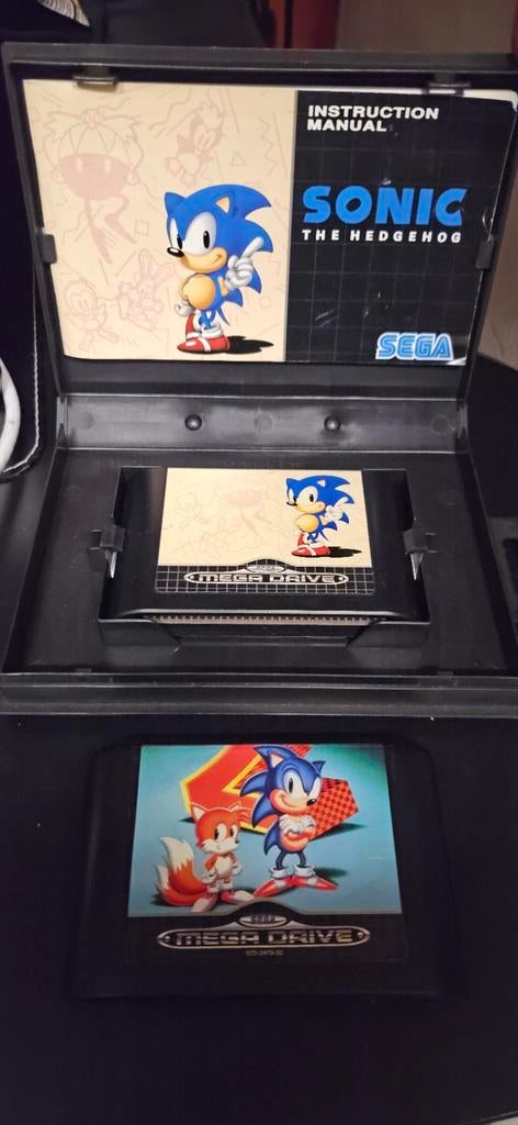 Sonic the hedgehog 1 en 2 -  Sega Mega Drive, Spelcomputers en Games, Games | Sega, Gebruikt, 1 speler, Ophalen of Verzenden, Vanaf 3 jaar