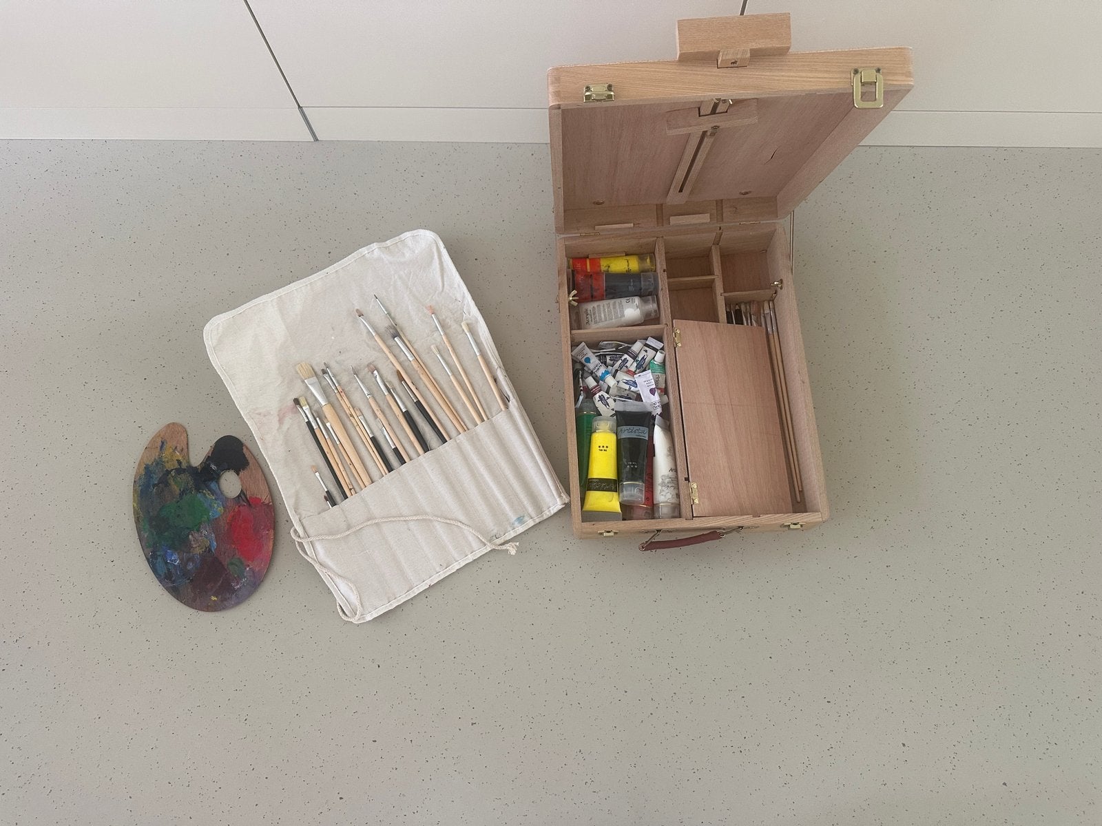 Houten tafelschildersezel - met toebehoren, oa kwasten, Ophalen of Verzenden, Gebruikt, Overige typen