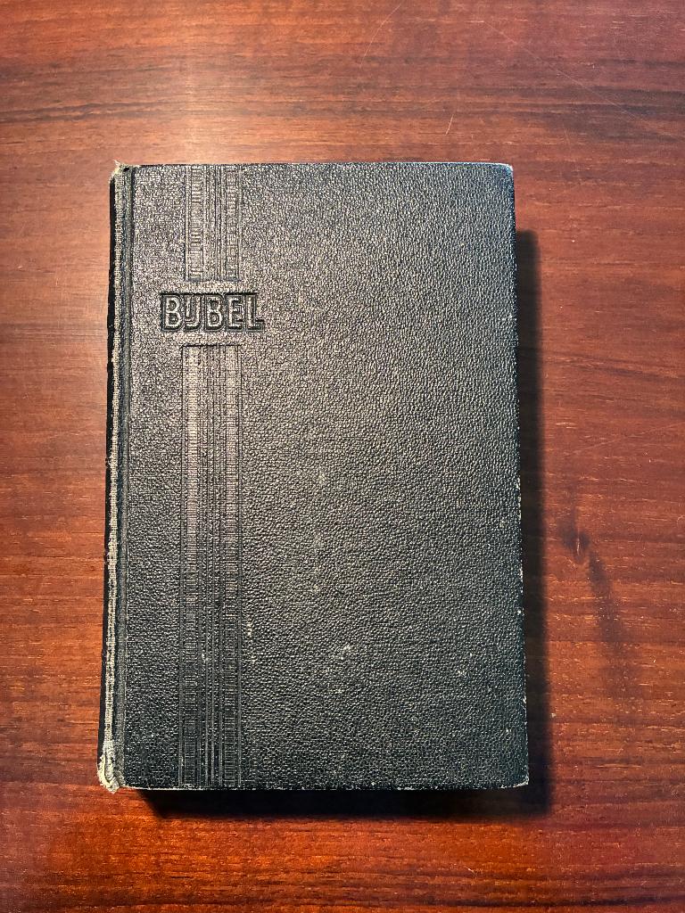 Antieke Bijbel uit 1940 gekocht bij boekhandel Bouwman, Ophalen of Verzenden, Bijbel