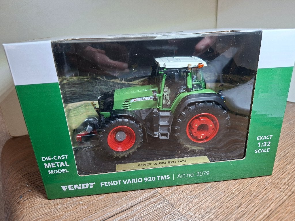 Te koop Weise-Toys Fendt Vario 920  Vario TMS Gelimiteerd ., Ophalen of Verzenden, Nieuw, Tractor of Landbouw, Overige merken
