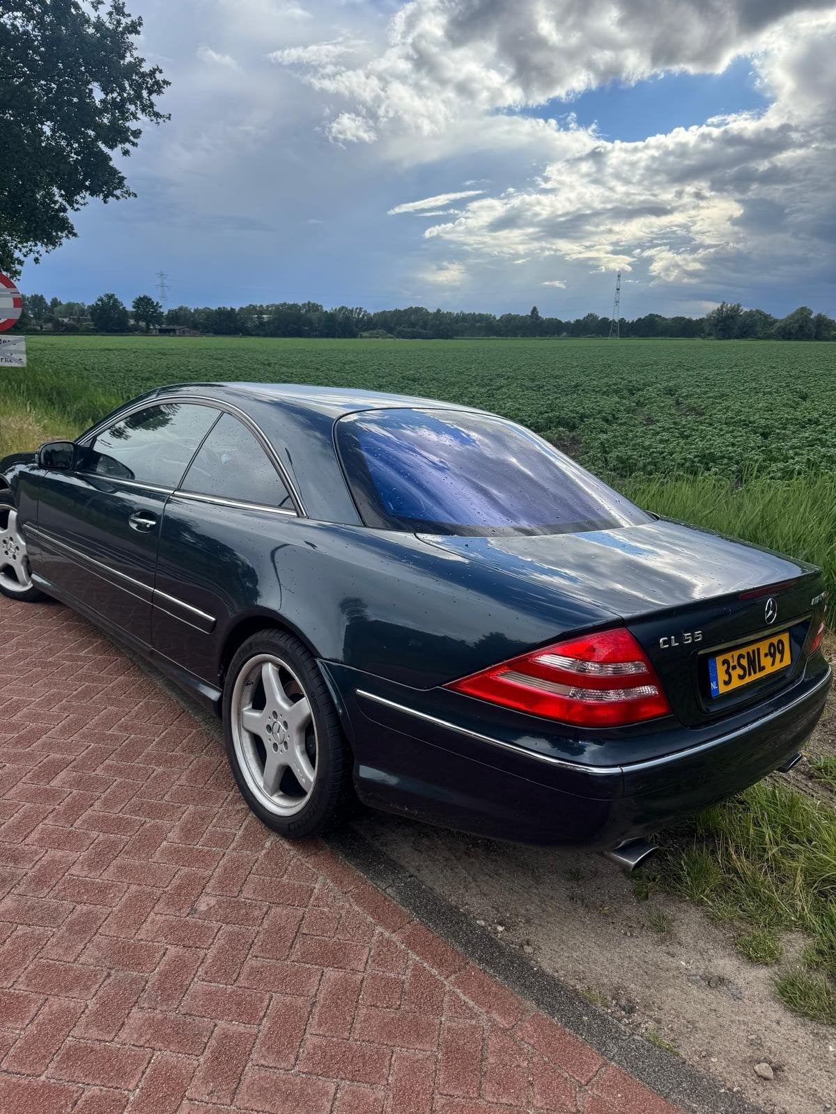 Mercedes-Benz Mercedes 2002 Zwart, Auto's, Mercedes-Benz, 750 kg, 4 stoelen, 360 pk, Zwart