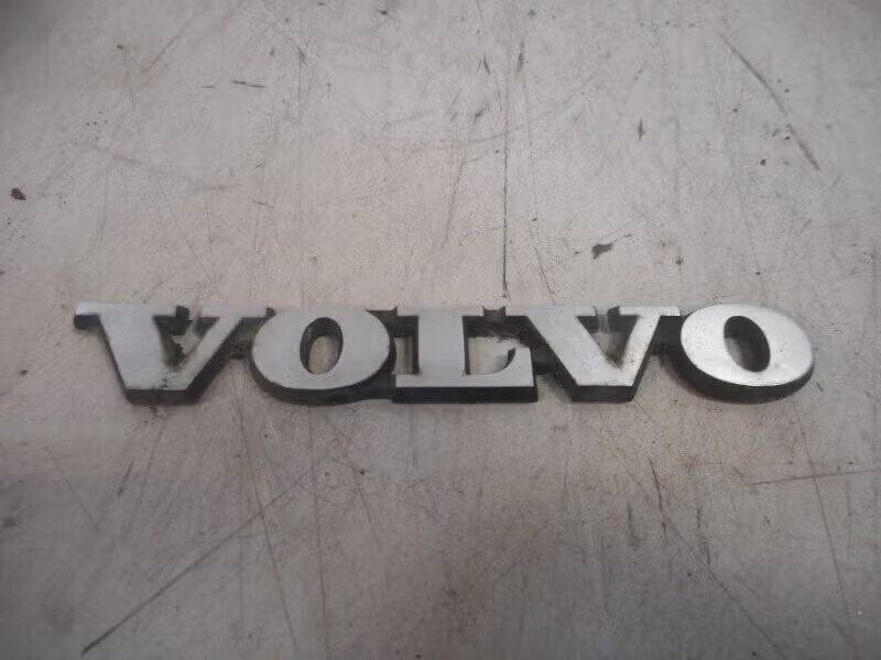 EMBLEEM Volvo 740 Estate (01-1985/12-1992), Gebruikt, Info@volvocars.com, Ophalen of Verzenden, Volvo