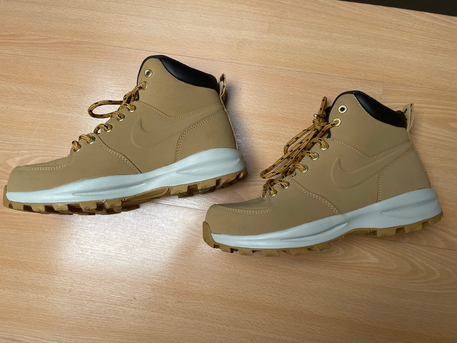 Nike ACG Torre Mid WP - nieuw, Ophalen of Verzenden, Zo goed als nieuw, Bruin, Boots