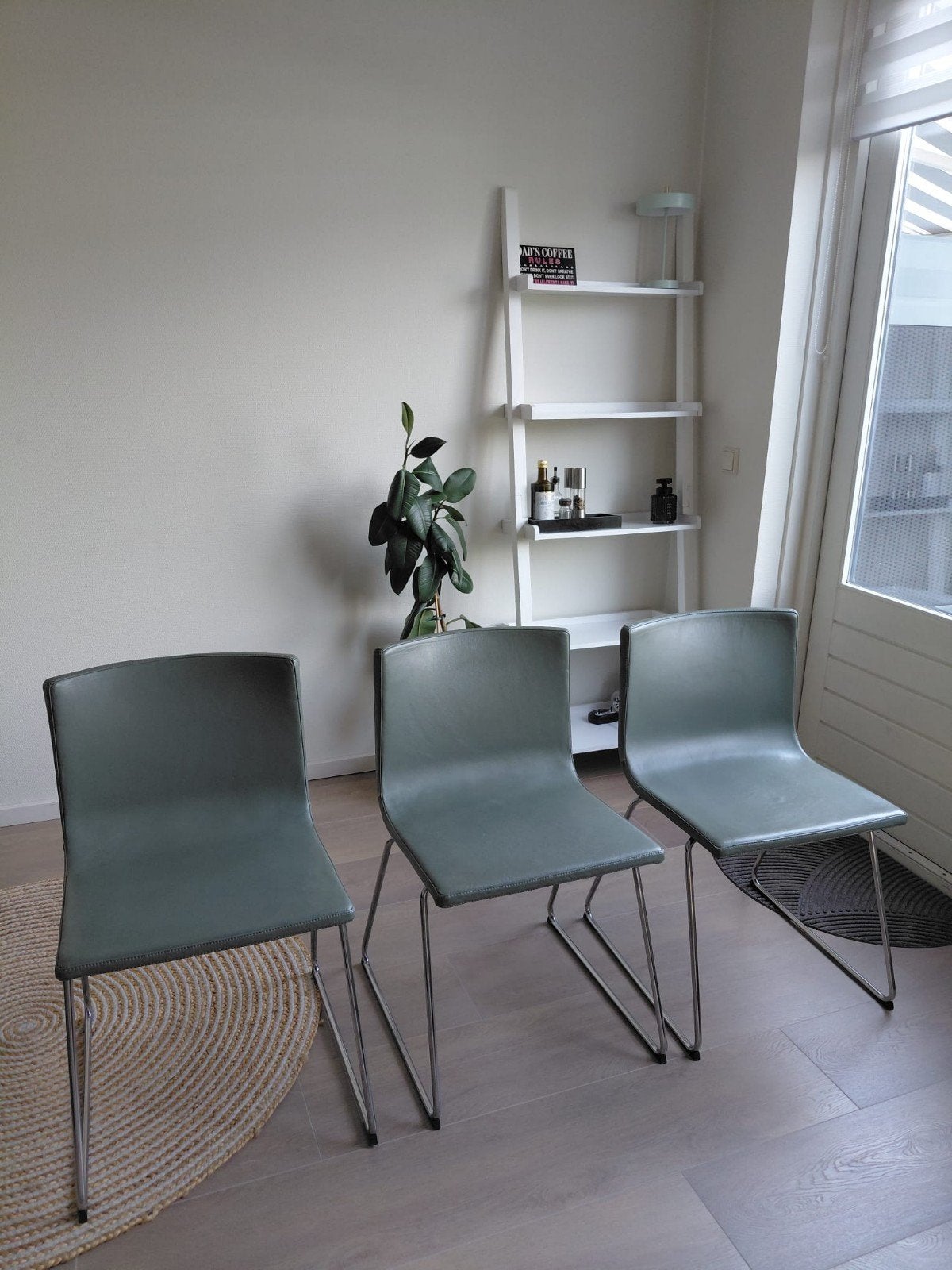 3x eetkamerstoel grijs/groen type Bernhard Ikea, Gebruikt, Overige kleuren, Drie, Ophalen of Verzenden