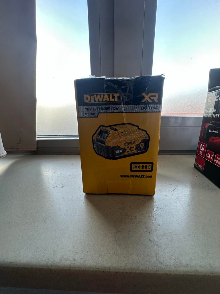 DeWALT Li-ion accu 18V Li-ion - 5,0Ah, Ophalen of Verzenden, Zo goed als nieuw, Overige typen