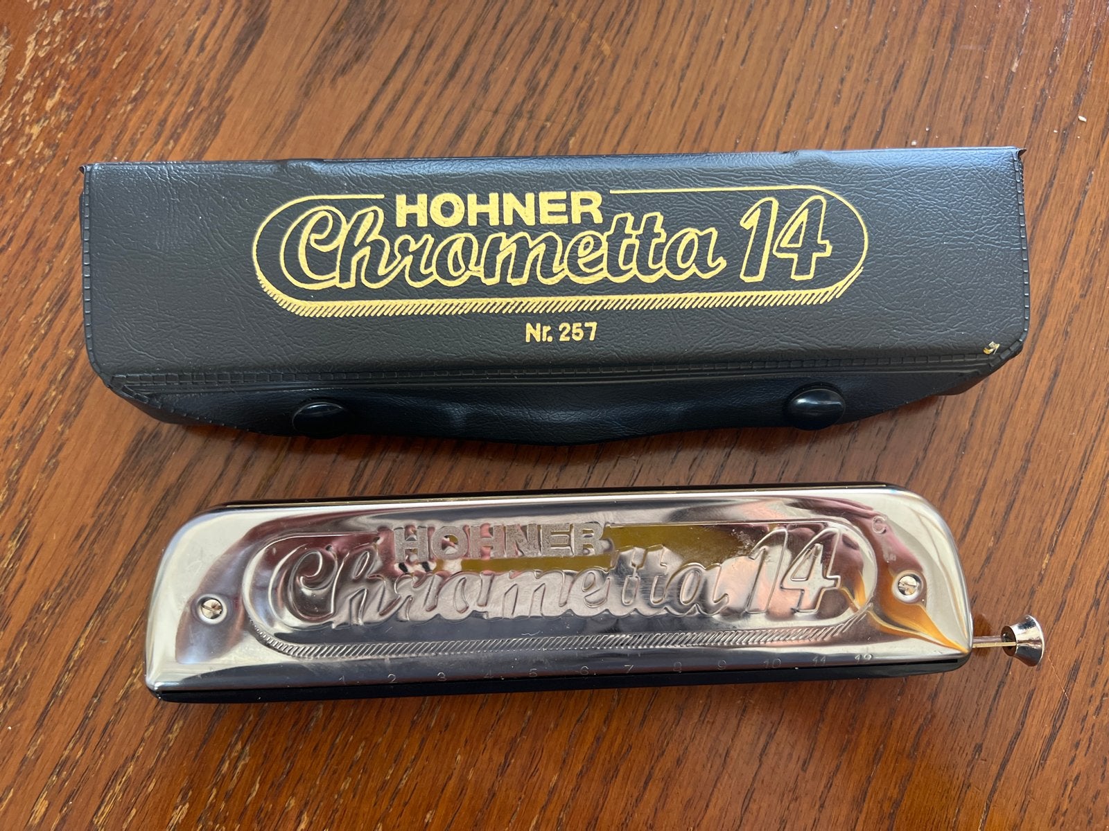 Hohner Chrometta 14 3 Mondharmonica Nr. 257/56 met doosje, Ophalen of Verzenden, Zo goed als nieuw