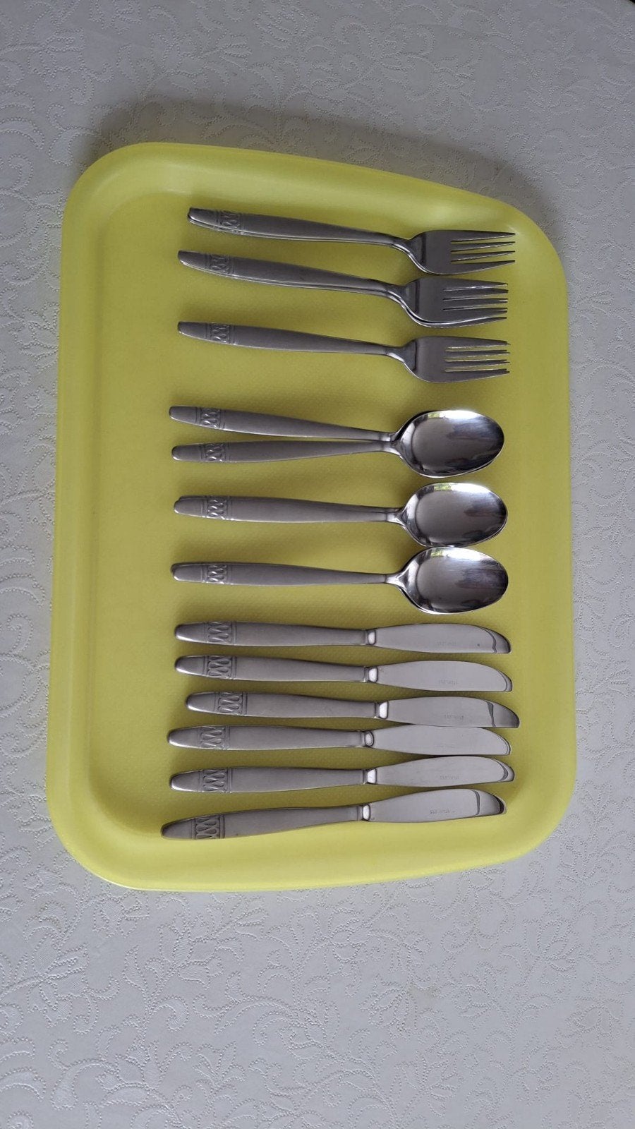 18 delig rvs oud bestek. 6 messen, 6 lepels en 6 vorken, Huis en Inrichting, Keuken | Bestek, Ophalen of Verzenden, Rvs of Chroom