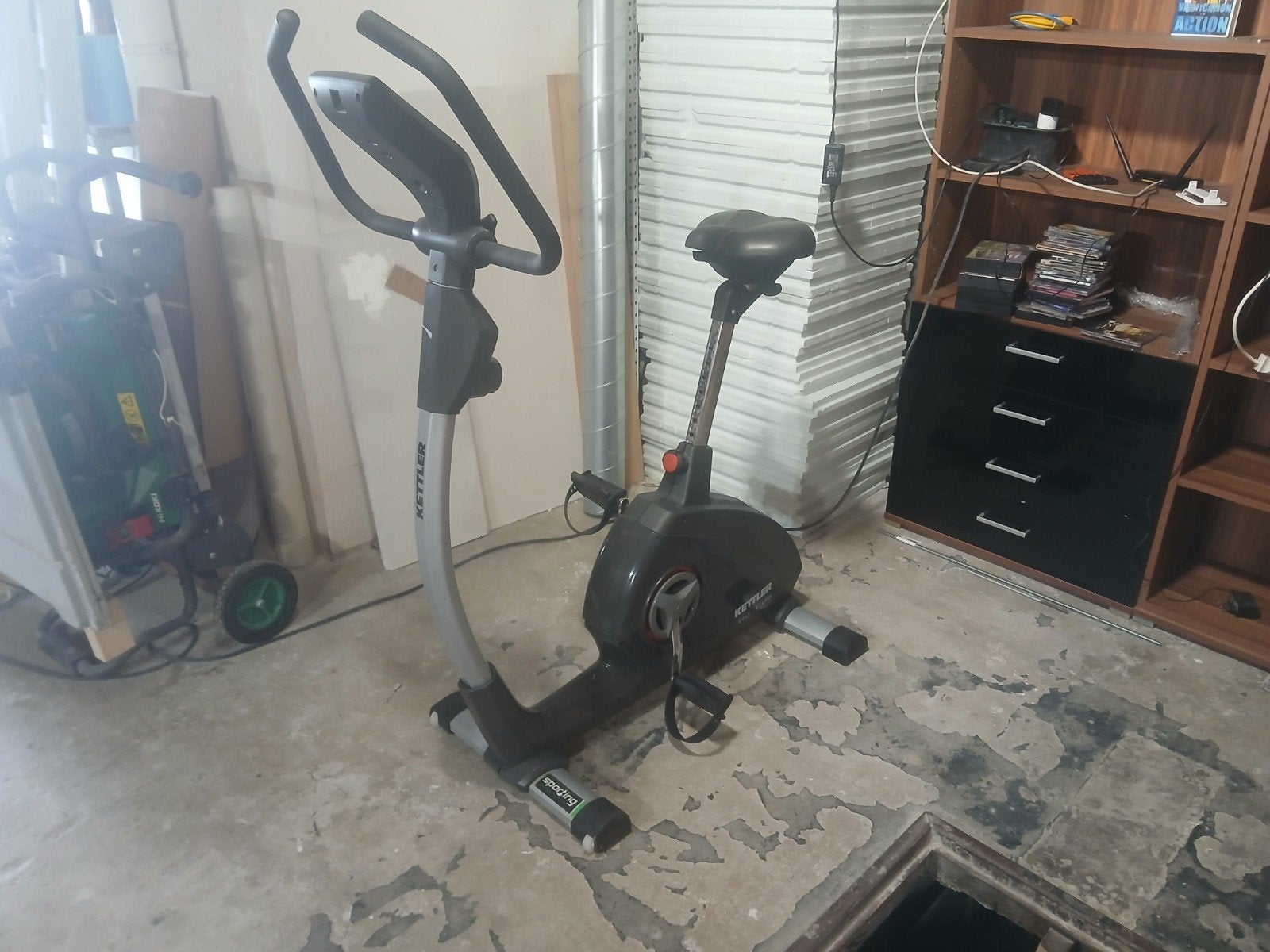 Kettler Golf 7 LTD Hometrainer - klein beetje roestschade, Ophalen, Zo goed als nieuw, Metaal, Benen