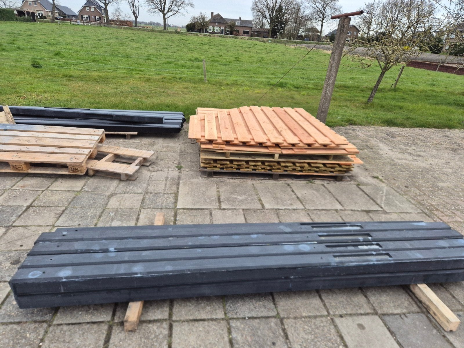 30 stuks nieuwe palen en onderplaten te koop, Ophalen of Verzenden, Nieuw, Minder dan 3 meter