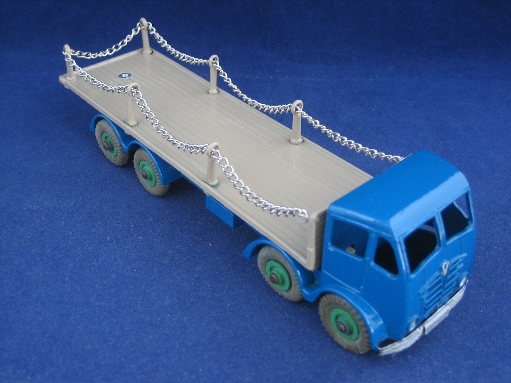 Dinky Toys  Foden 8 Wheel Flat Truck With Chains/IZGS!!, Verzenden, Zo goed als nieuw, Bus of Vrachtwagen, Dinky Toys