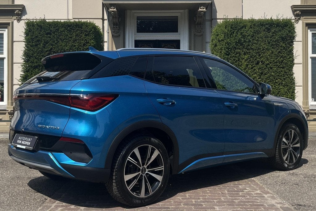 BYD ATTO 3 Design 60 kWh PANO | ADAPTIVE | CARPLAY | STOELVE, Auto's, BYD, 12 maanden, Automatische klimaatregeling, Gebruikt