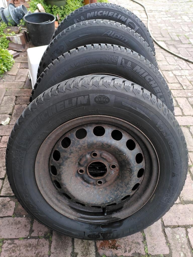 Diverse winter en all season banden met stalen velgen, Auto-onderdelen, Banden en Velgen, Ophalen, 15 inch, Band(en), 195 mm
