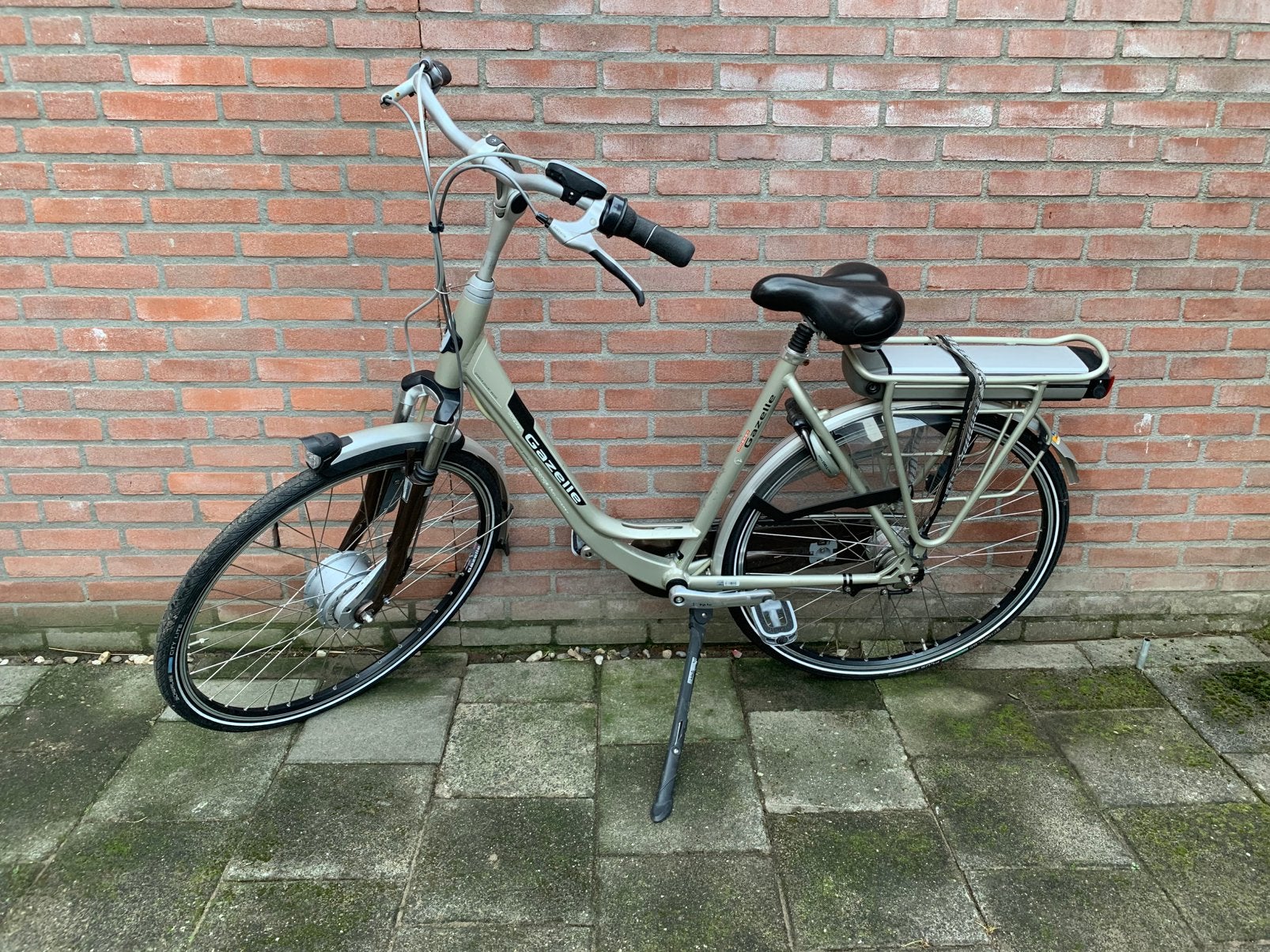 Gazelle puls elektrische damesfiets km 2010, Ophalen, Zo goed als nieuw, 51 tot 55 cm, 50 km per accu of meer