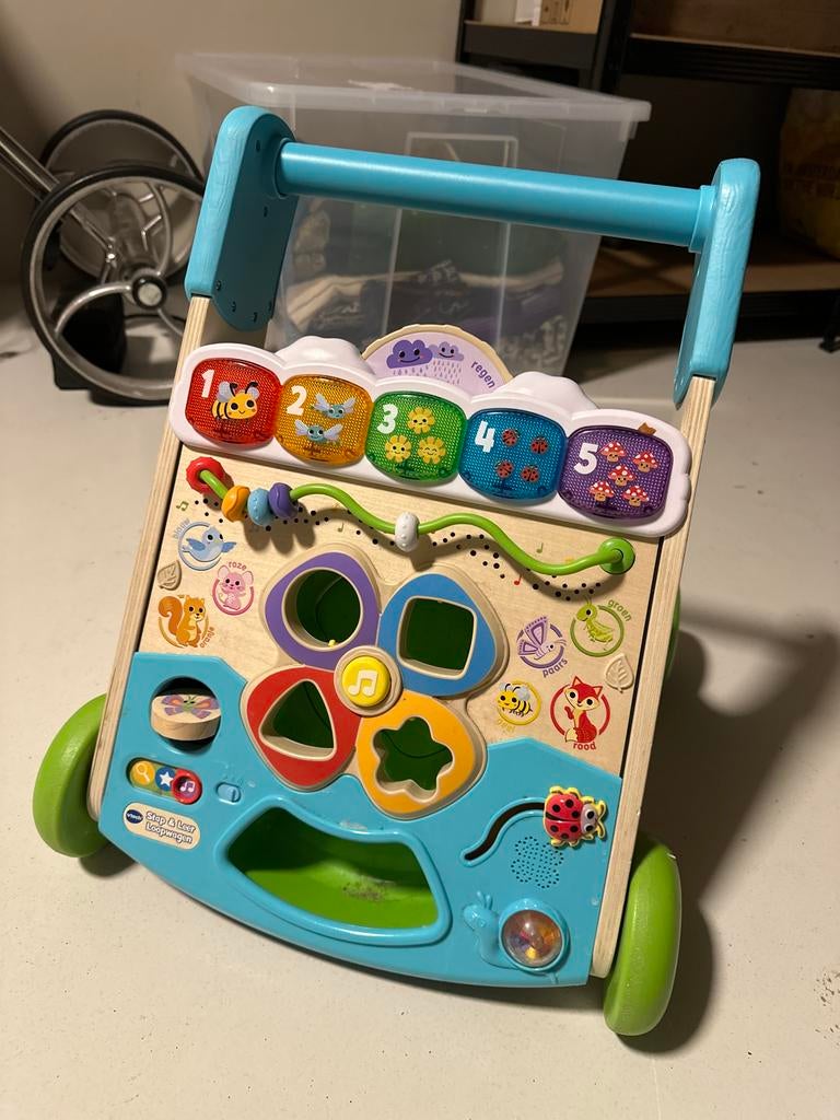 Zo goed als nieuwe loopwagen met geluidjes en muziekjes, Kinderen en Baby's, Speelgoed | Babyspeelgoed, Zo goed als nieuw, Overige typen