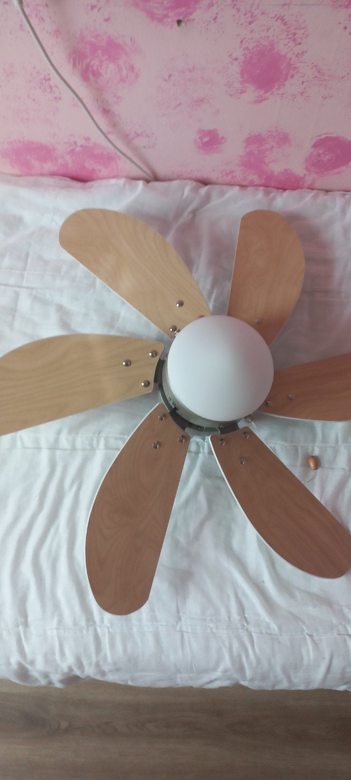Bestron plafondventilator met verlichting en 5 bladen, Ophalen, Zo goed als nieuw, Plafondventilator
