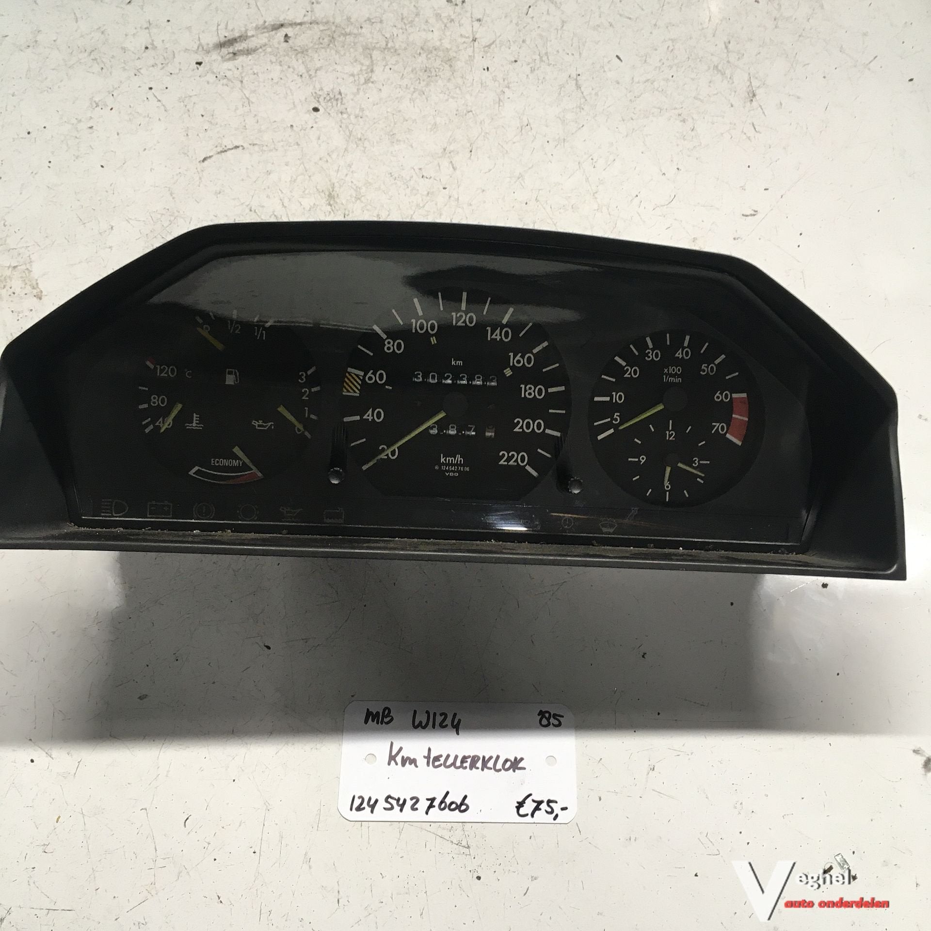 Mercedes W124 1985 Km Tellerklok 124 542 7606, Gebruikt, -, -, Ophalen of Verzenden