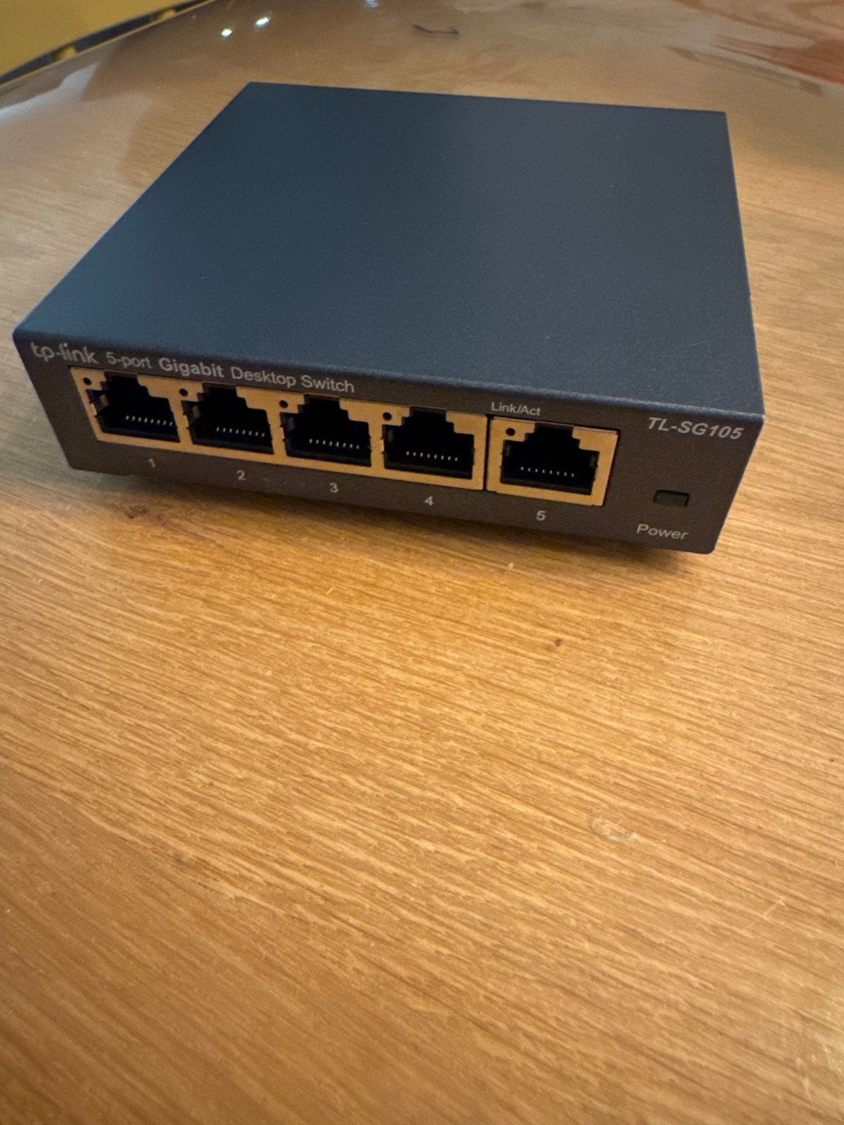 TP-Link TL-SG105 5-poorts Gigabit Desktop Switch, Computers en Software, Netwerk switches, Ophalen, Zo goed als nieuw