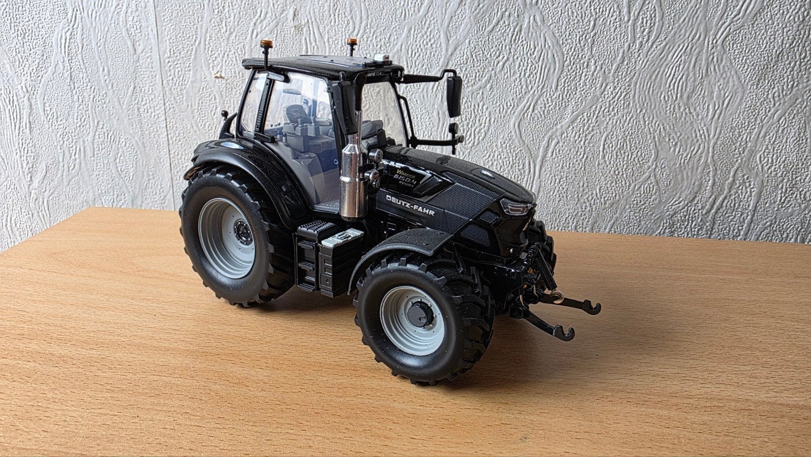 Deutz agrotron 6150.4 TTV, Hobby en Vrije tijd, Ophalen of Verzenden, Zo goed als nieuw, Tractor of Landbouw, Universal Hobbies