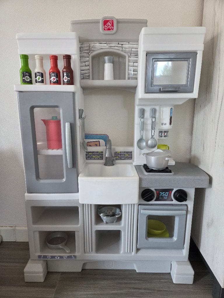 Speelkeuken Step 2 met geluid + Theeset & Picknickset, Ophalen, Gebruikt, Kunststof, Speelkeuken