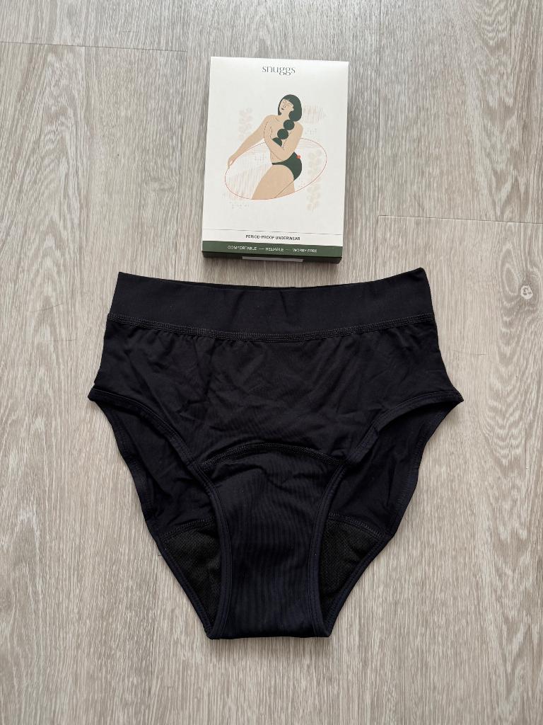 Snuggs hugger zwart menstruatie ondergoed maat M (nieuw), Snuggs, Verzenden, Zwart, Slip