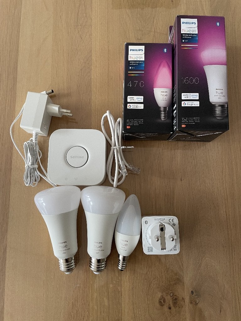 Complete Philips Hue Smart Home Bundel (Kleur) - Z.G.A.N., Huis en Inrichting, Ophalen, Smart lighting, E27 (groot), Zo goed als nieuw