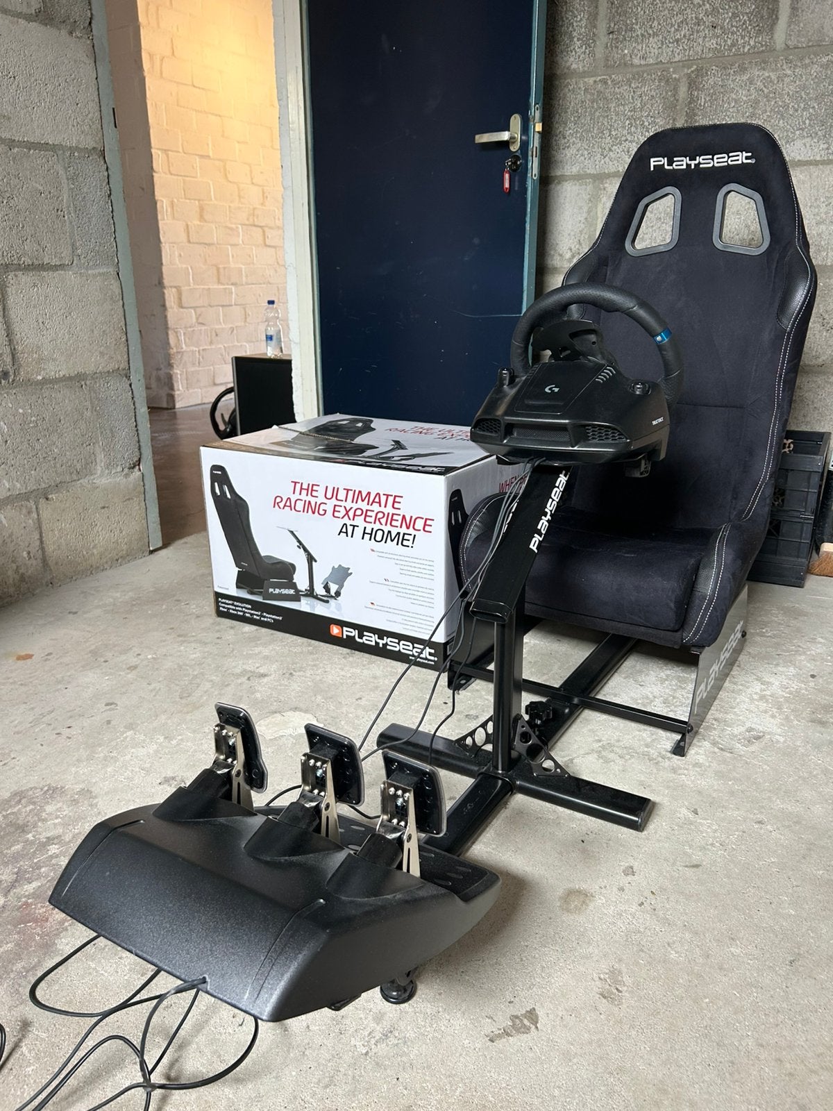 Playseat gamestoel + G923 racestuur en pedalen, Ophalen, Zo goed als nieuw, Playseat of Racestoel