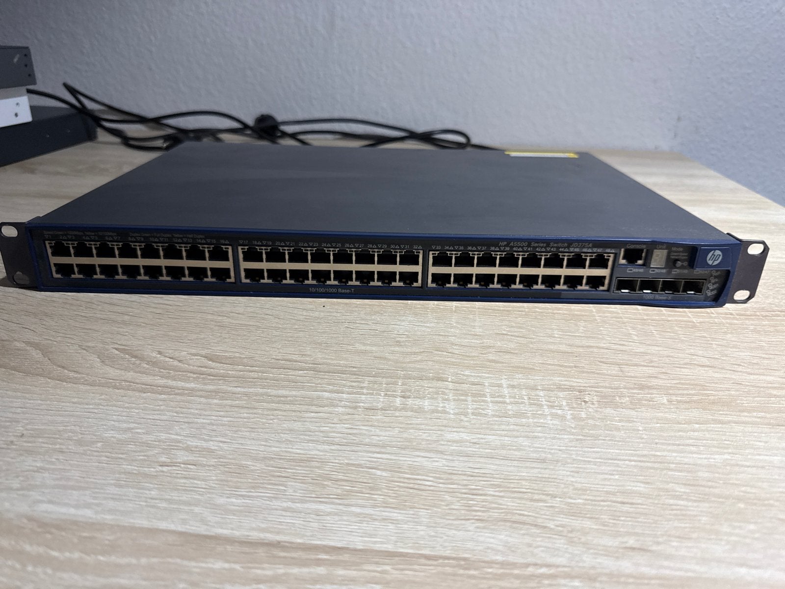 HP A5500 Series Switch JD375A - 48-poorts Ethernet Switch, Computers en Software, Netwerk switches, Gebruikt, Ophalen of Verzenden