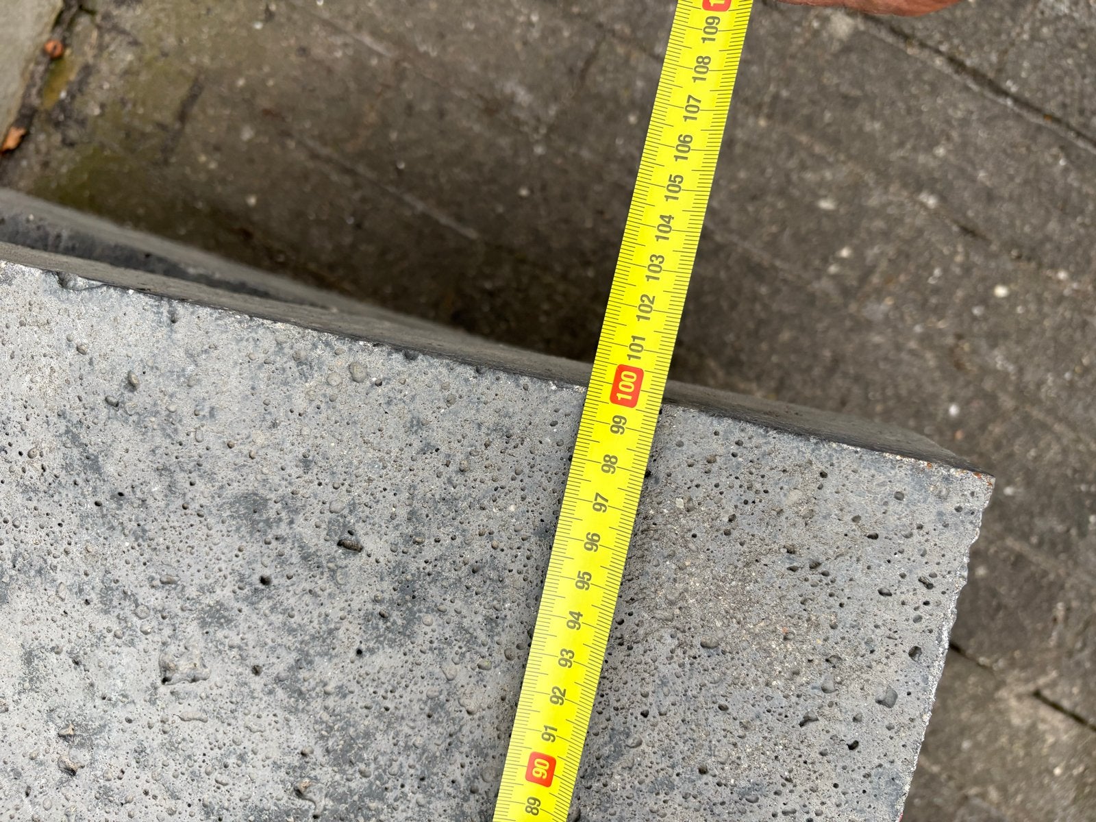 Betonnen tegels 100x50 cm - 4 stuks, Ophalen, Gebruikt, 40 tot 60 cm, Minder dan 5 m²